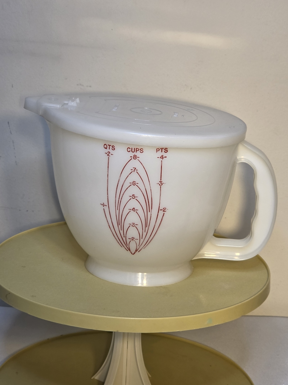 Vintage Tupperware 8 Cup White Plastic Mixing Bowl with Red Measurement Markings